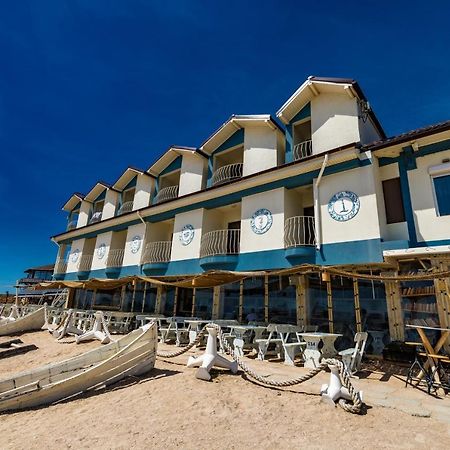 Micul Golf Hotel Două Mai Екстериор снимка