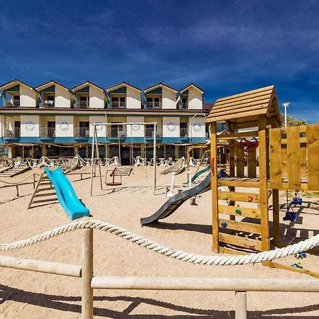 Micul Golf Hotel Două Mai Екстериор снимка