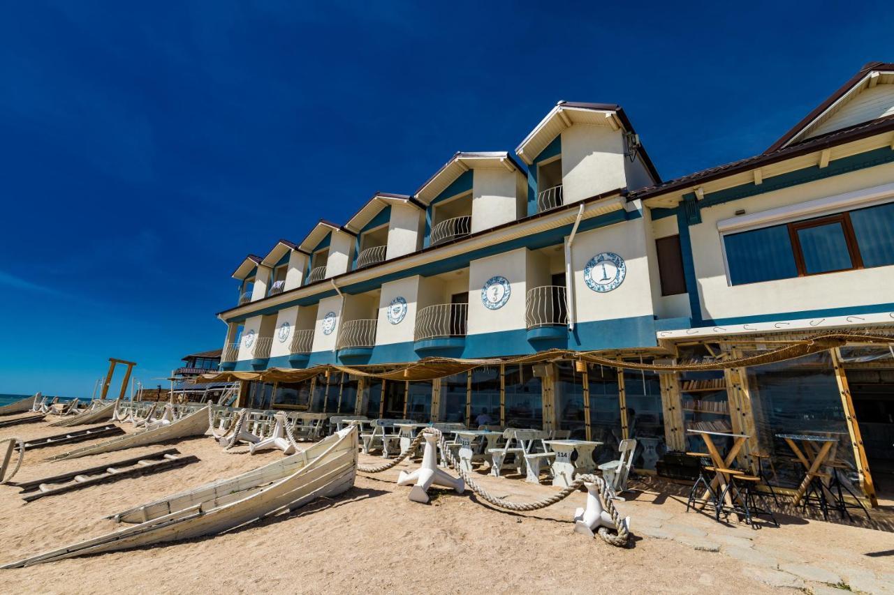Micul Golf Hotel Două Mai Екстериор снимка